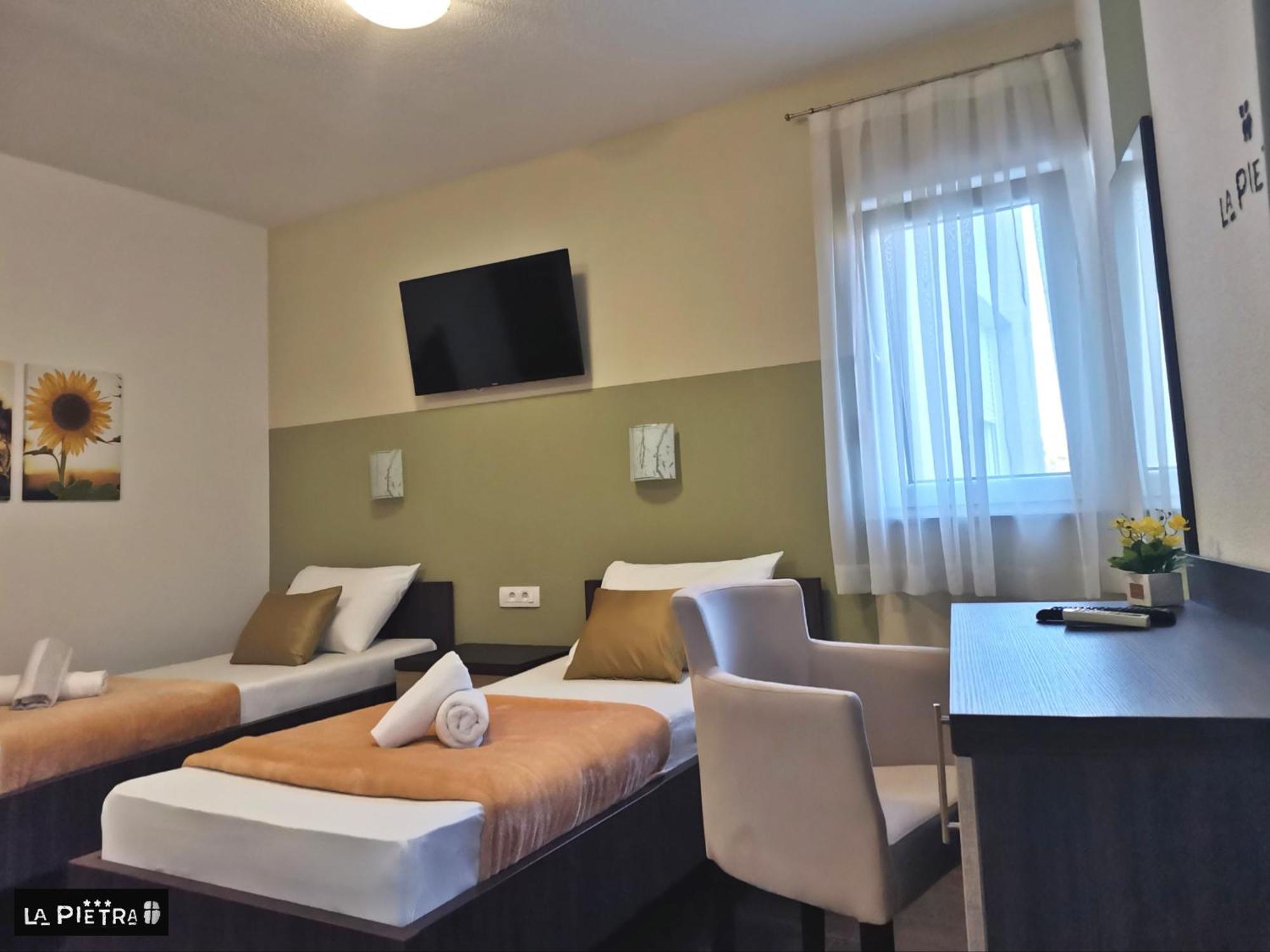 La Pietra Family Hotel Меджугор'є Номер фото